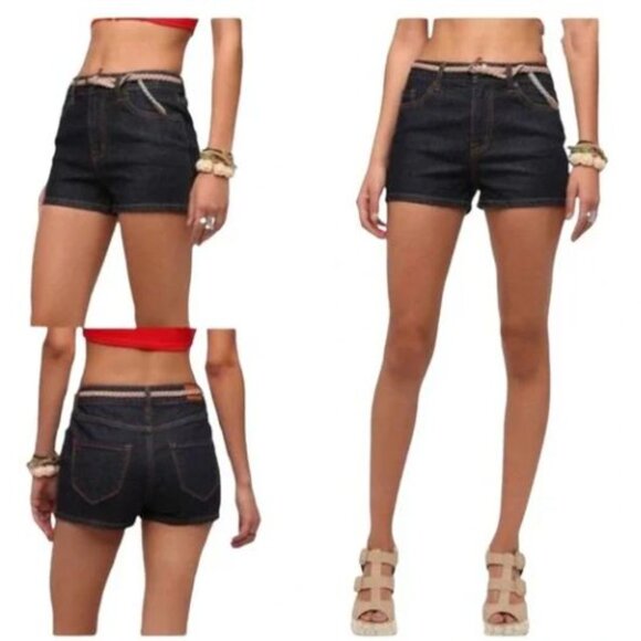 BDG Urban Outfitters High Rise Erin 5 Pocket Shortie Black Size 29W - Picture 1 of 7